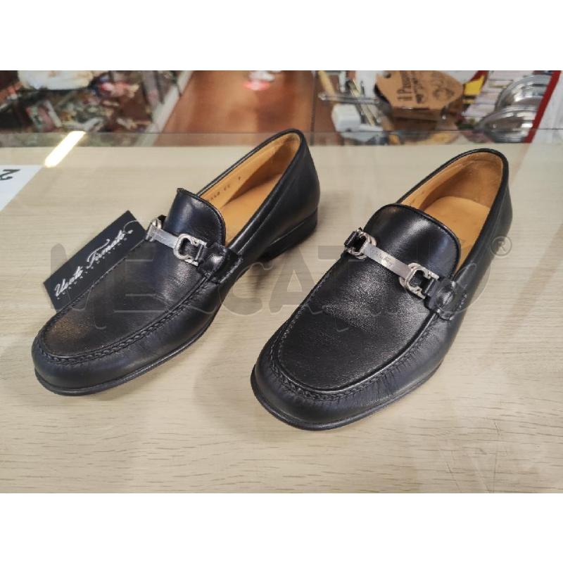 SCARPE UOMO FERRAGAMO PELLE NERI CON MORSETTO N.7E | Mercatino dell'Usato Vinci - fraz. sovigliana 1