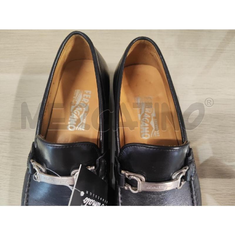 SCARPE UOMO FERRAGAMO PELLE NERI CON MORSETTO N.7E | Mercatino dell'Usato Vinci - fraz. sovigliana 5