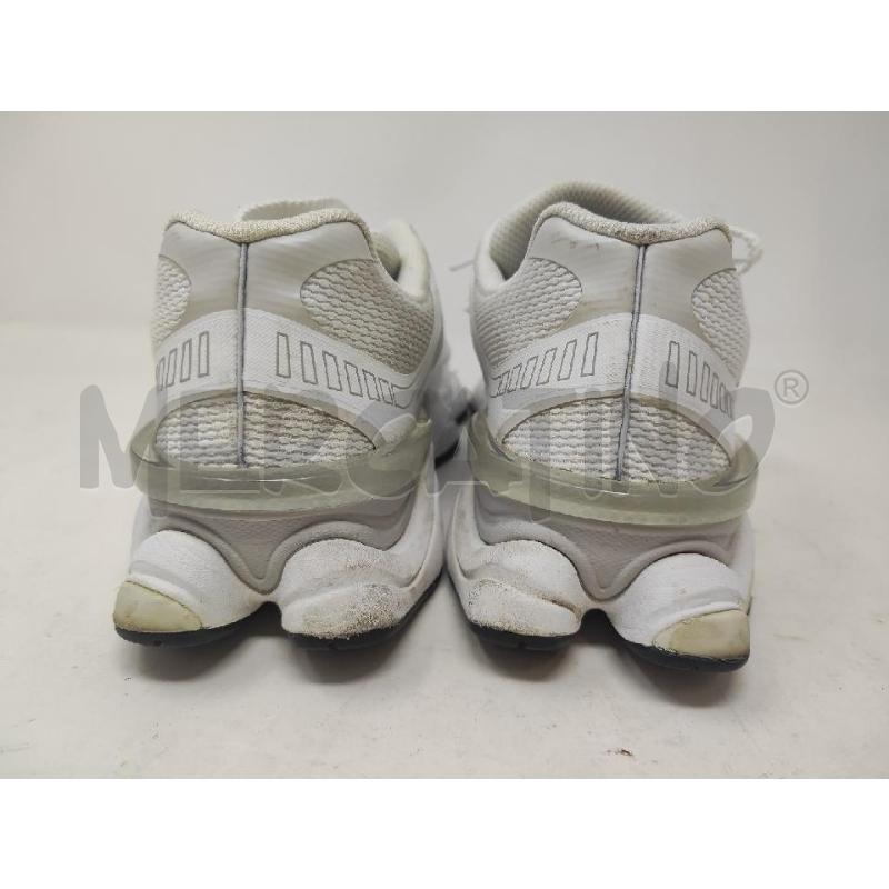 SCARPE UOMO NEW BALANCE BIANCHE N.40 | Mercatino dell'Usato Vinci - fraz. sovigliana 3