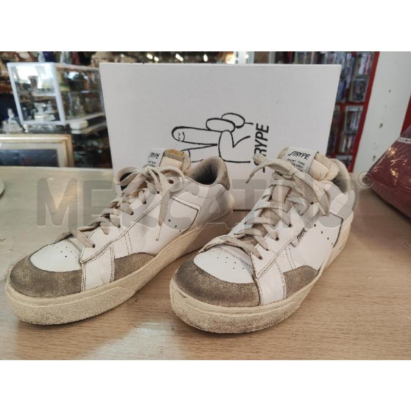 SCARPE UOMO STRYPE BIANCHE N.43 | Mercatino dell'Usato Vinci - fraz. sovigliana 1