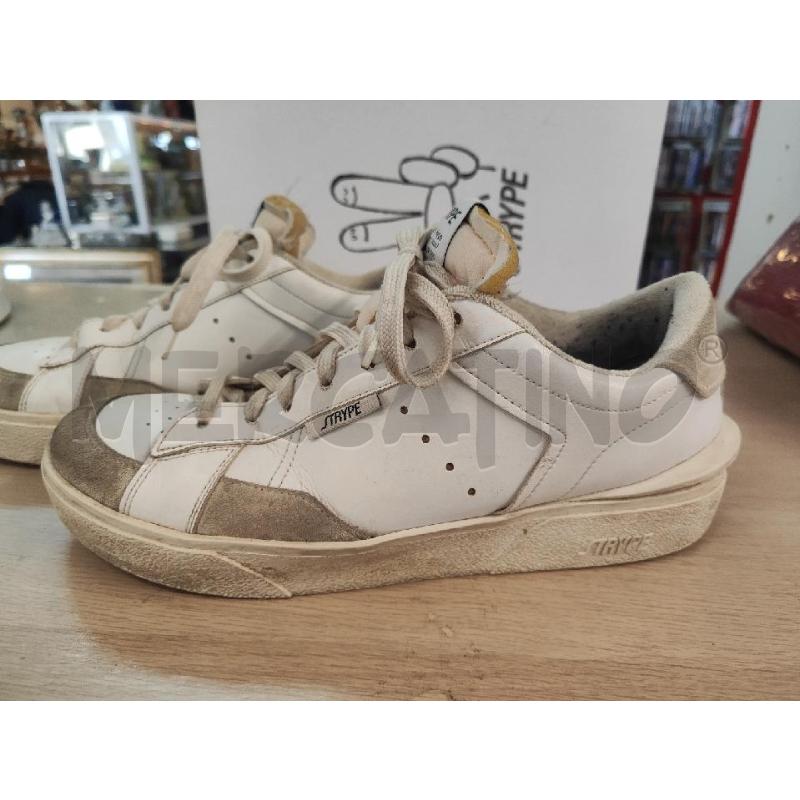 SCARPE UOMO STRYPE BIANCHE N.43 | Mercatino dell'Usato Vinci - fraz. sovigliana 2