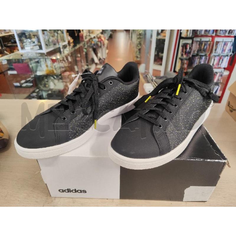 SCARPE UOMO # ADIDAS NERE PUNTINI GIALLI N.45.5 | Mercatino dell'Usato Vinci - fraz. sovigliana 1