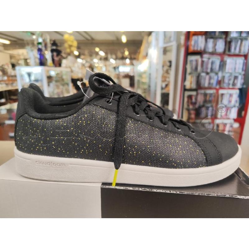 SCARPE UOMO # ADIDAS NERE PUNTINI GIALLI N.45.5 | Mercatino dell'Usato Vinci - fraz. sovigliana 5
