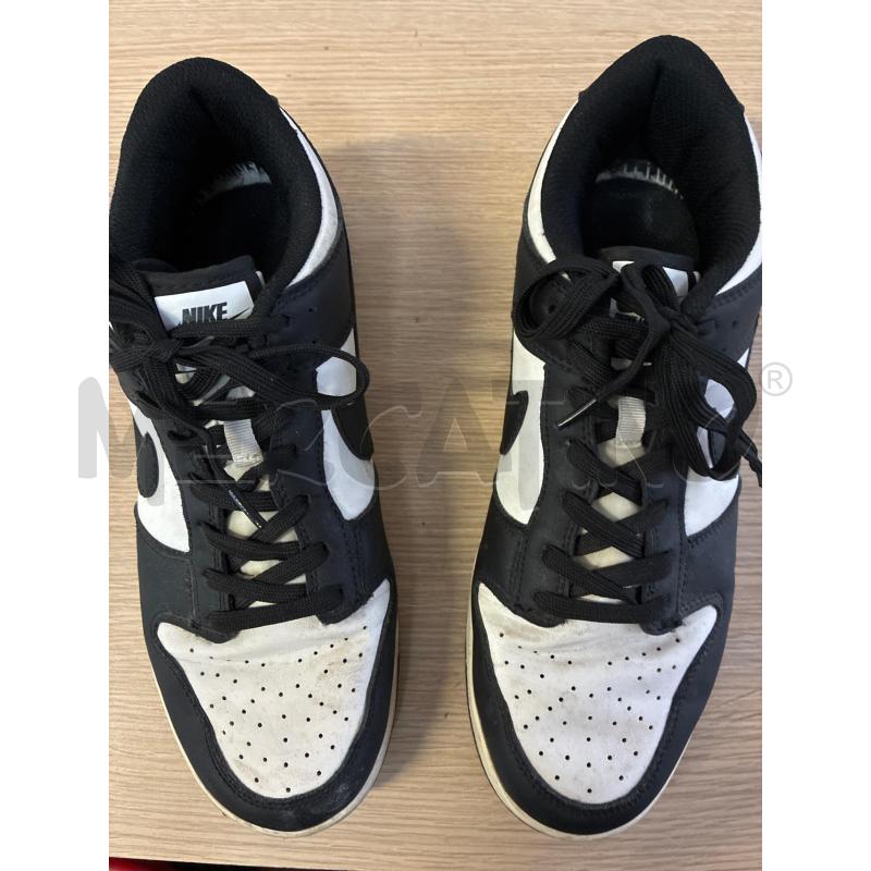 SCARPE UOMO # NIKE NERE BIANCHE N.43 | Mercatino dell'Usato Vinci - fraz. sovigliana 2