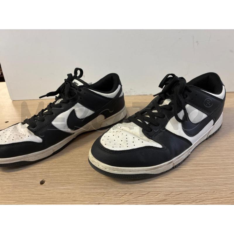 SCARPE UOMO # NIKE NERE BIANCHE N.43 | Mercatino dell'Usato Vinci - fraz. sovigliana 3