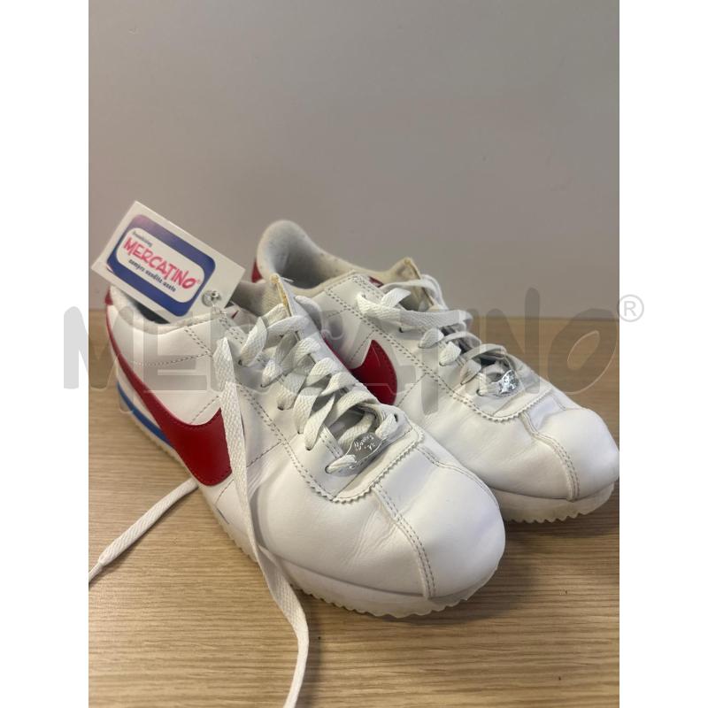 SCARPE  # NIKE BIANCHE VIRGOLA ROSSA N.42 | Mercatino dell'Usato Vinci - fraz. sovigliana 1