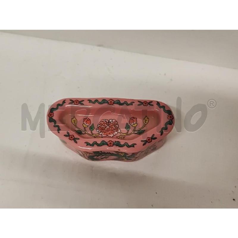 SCATOLINA CERAMICA OVALE DEL PRADO ROSA FIORI 6CM | Mercatino dell'Usato Vinci - fraz. sovigliana 2