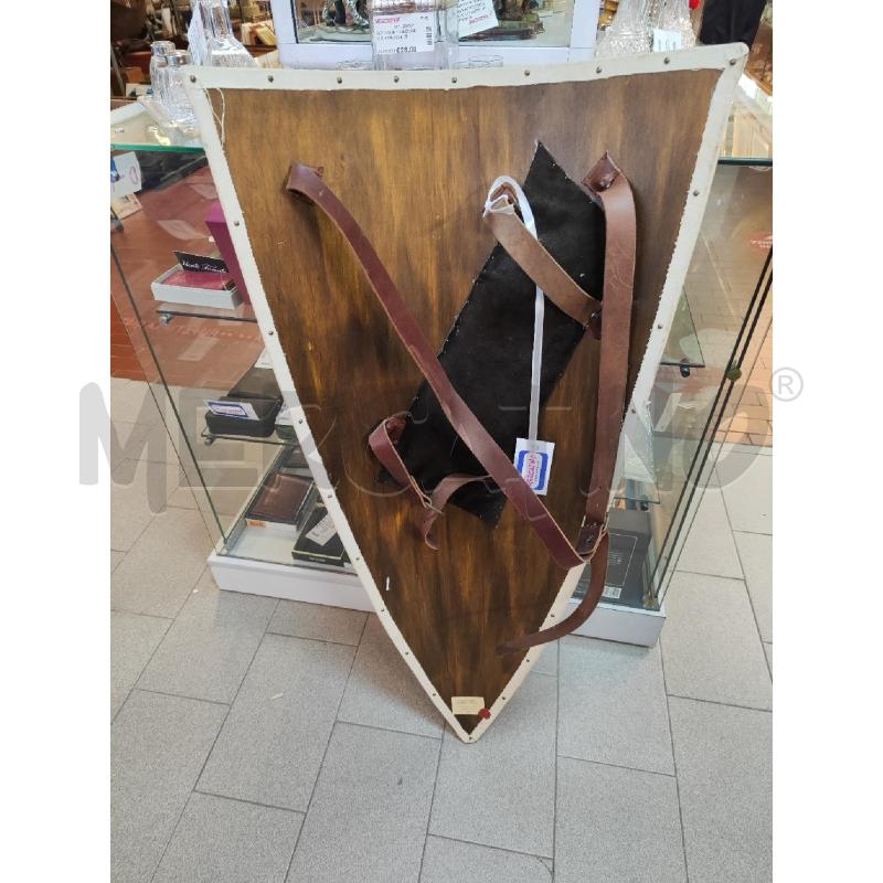 SCUDO 102X50 BIANCO ROSSO LEGNO | Mercatino dell'Usato Vinci - fraz. sovigliana 2