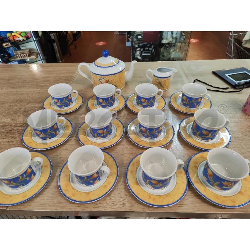 SERVIZIO DA 12 PS DA THE + BRICCO + LATTIERA THUN AZZURRI FIORI GIALLI | Mercatino dell'Usato Vinci - fraz. sovigliana 1
