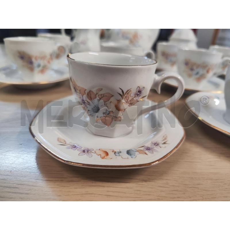 SERVIZIO DA CAFFE' DA 10 PS + BRICCO + LATTIERA + ZUCCHERIERA FIORI  | Mercatino dell'Usato Vinci - fraz. sovigliana 2