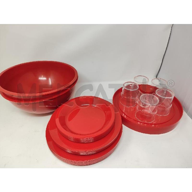 SERVIZIO PIATTI 5+5+5+5 BICCHIERI PALLA ROSSA | Mercatino dell'Usato Vinci - fraz. sovigliana 2