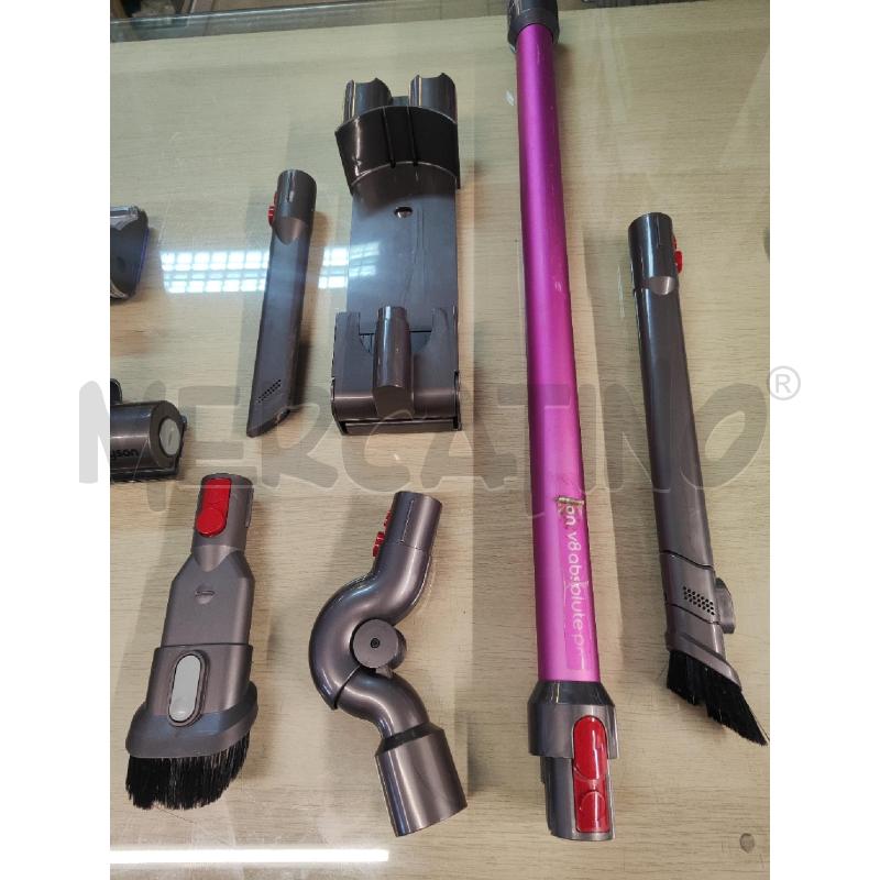 SPAZZOLE  + ACCESSORI X DYSON V8  | Mercatino dell'Usato Vinci - fraz. sovigliana 4
