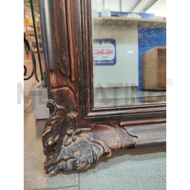 SPECCHIO 100X90 CORNICE MARRONE ANGOLI LAVORATI | Mercatino dell'Usato Vinci - fraz. sovigliana 2