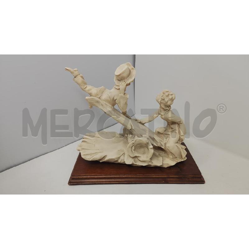 STATUA 2 BIMBI SU ALTALENA | Mercatino dell'Usato Vinci - fraz. sovigliana 2
