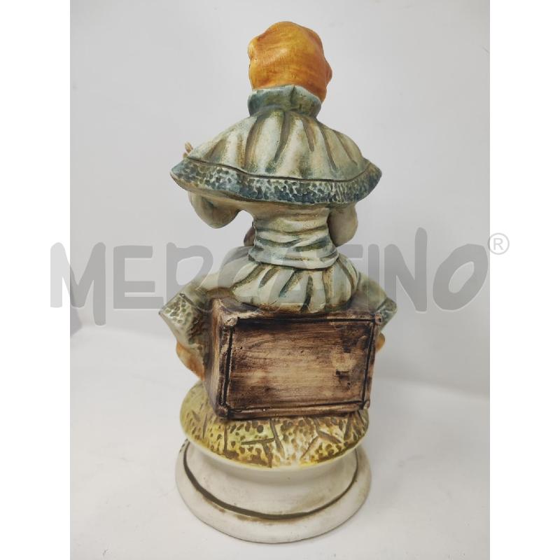 STATUETTA CAPODIMONTE SIGNORA ON BORSA H.27 | Mercatino dell'Usato Vinci - fraz. sovigliana 2