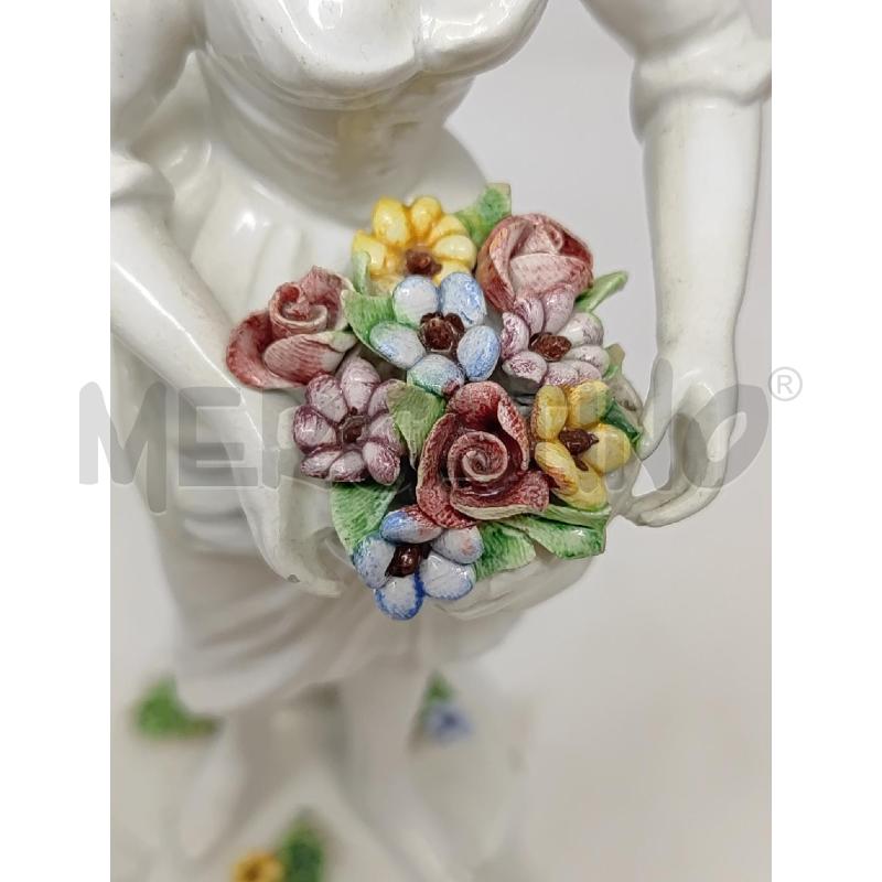 STATUETTA CERAMICA BASSANO CON CESTINO FIORI | Mercatino dell'Usato Vinci - fraz. sovigliana 4
