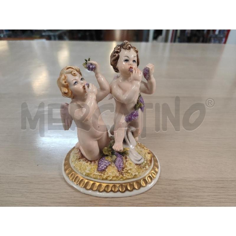 STATUETTA COPPIA PUTTINI CAPODIMONTE CON UVA | Mercatino dell'Usato Vinci - fraz. sovigliana 1