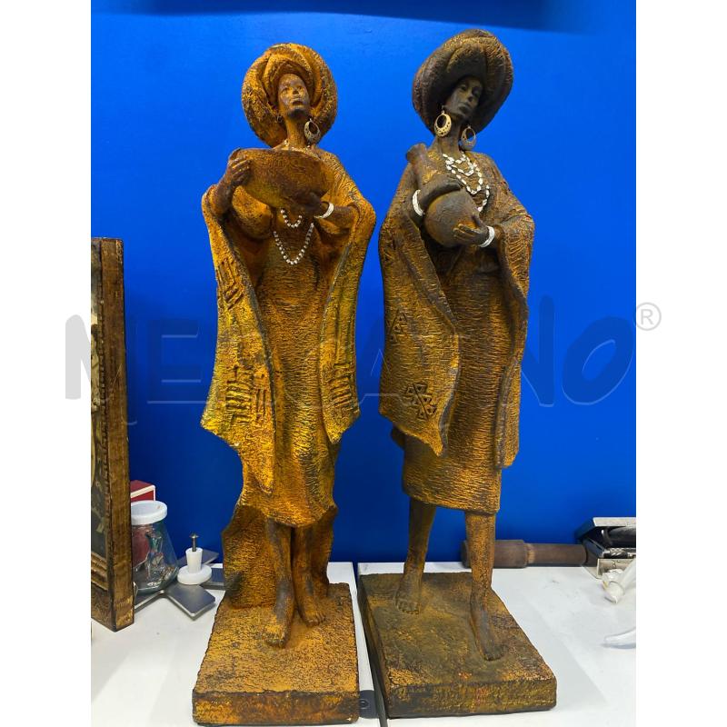 STATUETTE 2 PZ ETNICHE ARANCIO INVECCHIATE | Mercatino dell'Usato Vinci - fraz. sovigliana 1