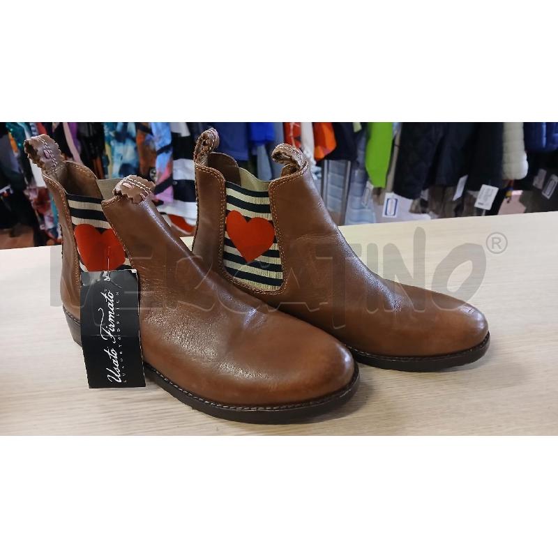 STIVALETTI DONNA CRICKIT PELLE BEIGE ELASTICI CUORE ROSSO NUOVI N.39 | Mercatino dell'Usato Vinci - fraz. sovigliana 1