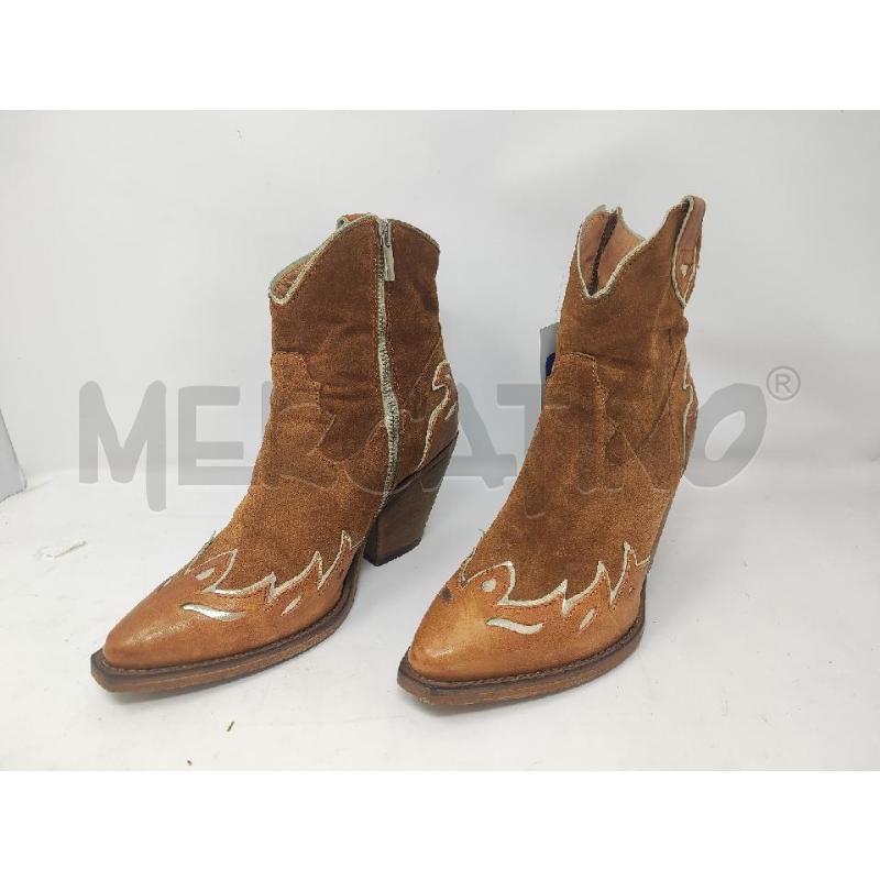 STIVALETTI DONNA # CURIOSITE' SCAMOSCIATI BEIGE N.38 | Mercatino dell'Usato Vinci - fraz. sovigliana 1