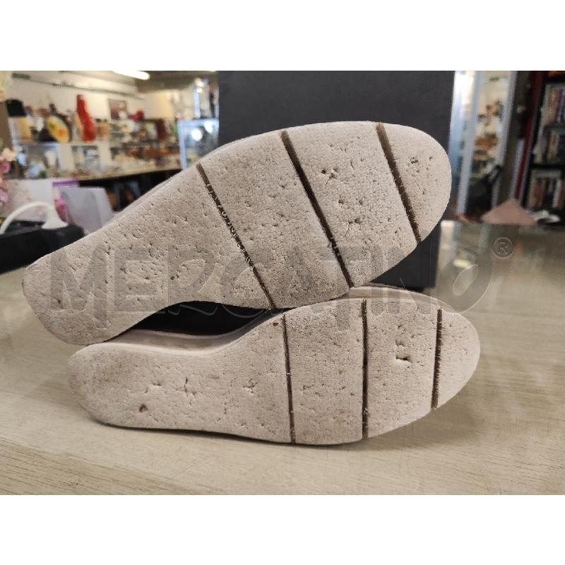 STIVALETTI DONNA # TEMY SCAMOSCAITI CHIARI N.39 | Mercatino dell'Usato Vinci - fraz. sovigliana 4