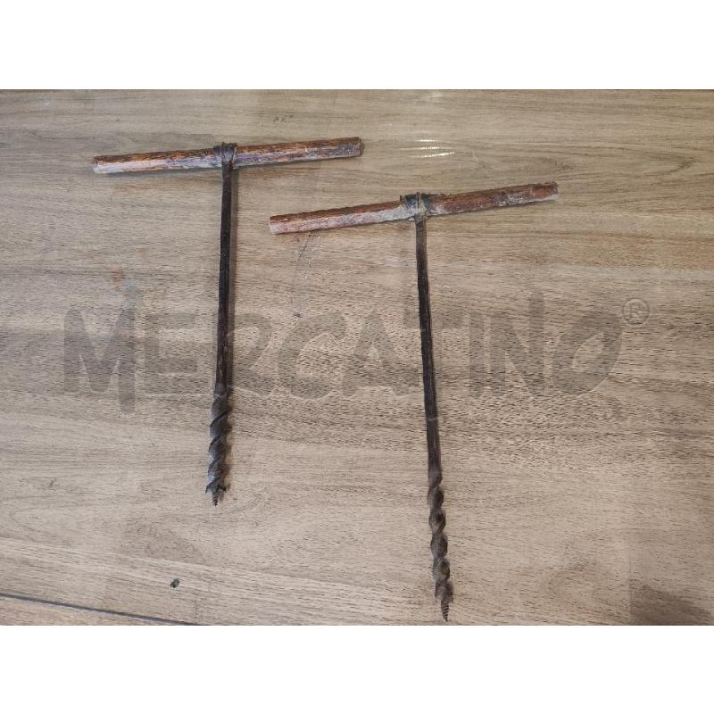 SUCCHIELLI 2 PZ VECCHI MANICO LEGNO | Mercatino dell'Usato Vinci - fraz. sovigliana 1