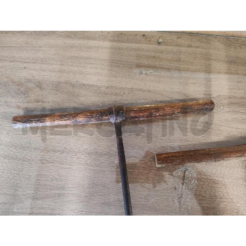 SUCCHIELLI 2 PZ VECCHI MANICO LEGNO | Mercatino dell'Usato Vinci - fraz. sovigliana 3