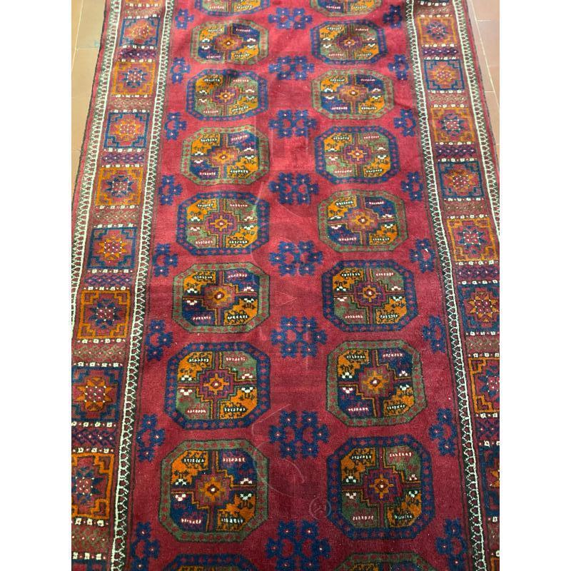 TAPPETO GUIDA ROSSA 300X90 QUADRI | Mercatino dell'Usato Vinci - fraz. sovigliana 2