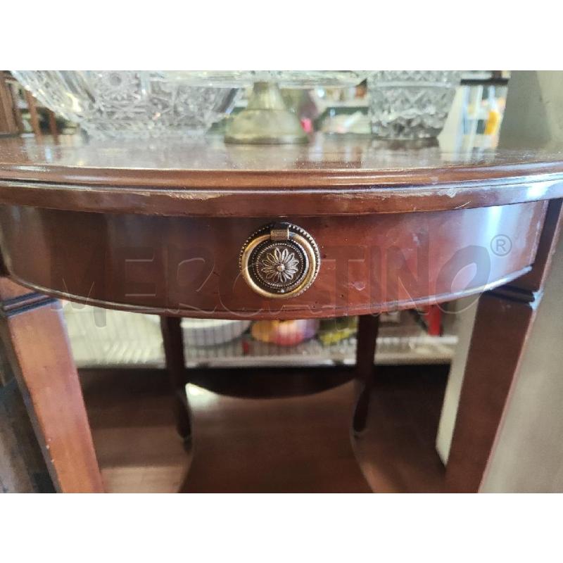 TAVOLINO LEGNO TONDO 1   CASSETTO 4 GAMBINE E PIANETTO | Mercatino dell'Usato Vinci - fraz. sovigliana 2
