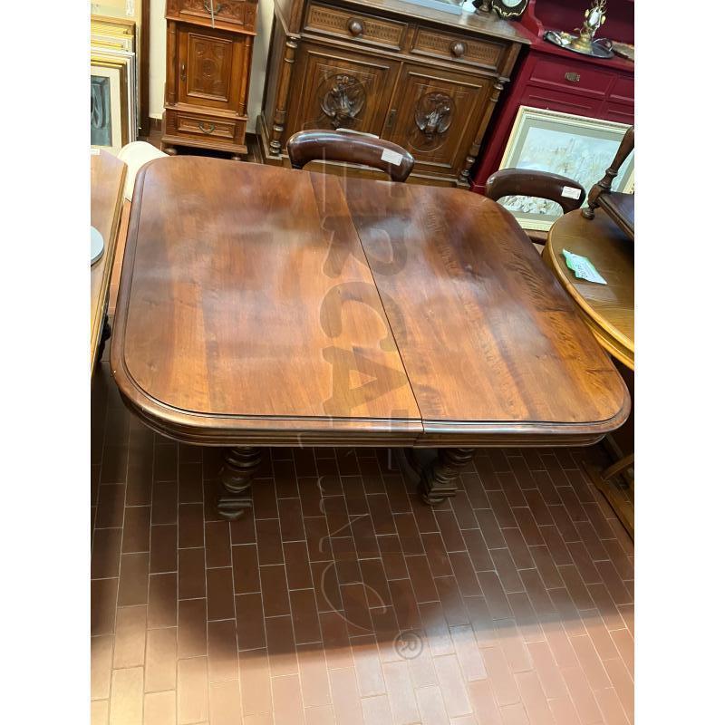 TAVOLO FRANCESE NOCE 126X115 CM + 4 ALLUNGHI | Mercatino dell'Usato Vinci - fraz. sovigliana 1