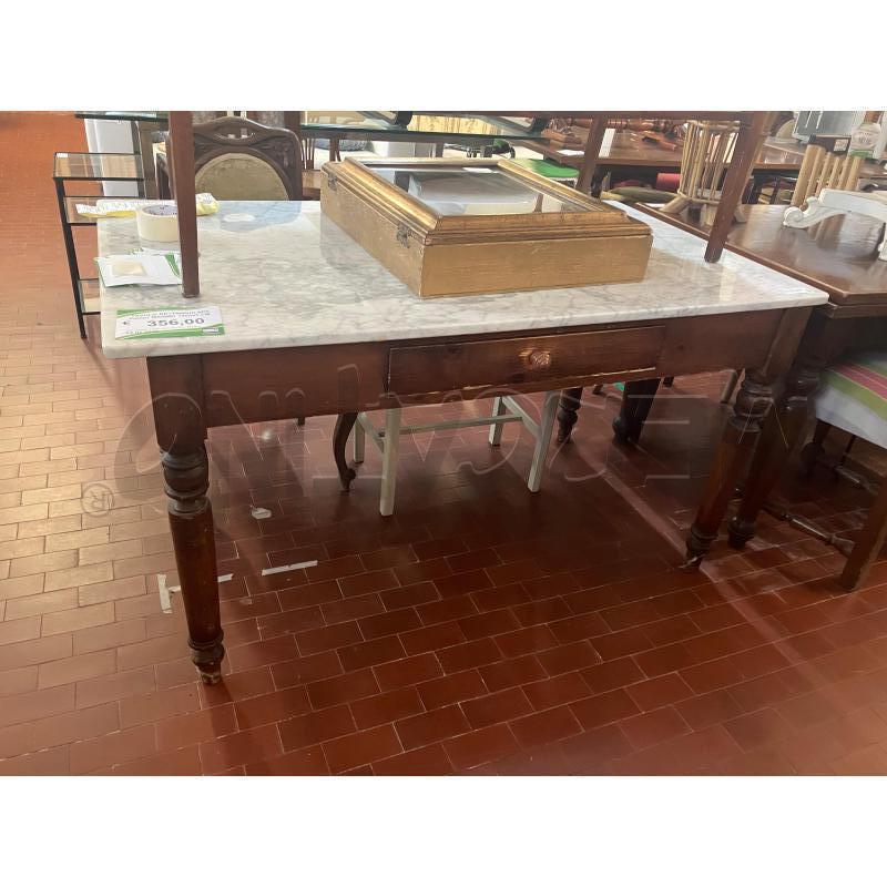 TAVOLO RETTANGOLARE PIANO MARMO 145X85 CM | Mercatino dell'Usato Vinci - fraz. sovigliana 1