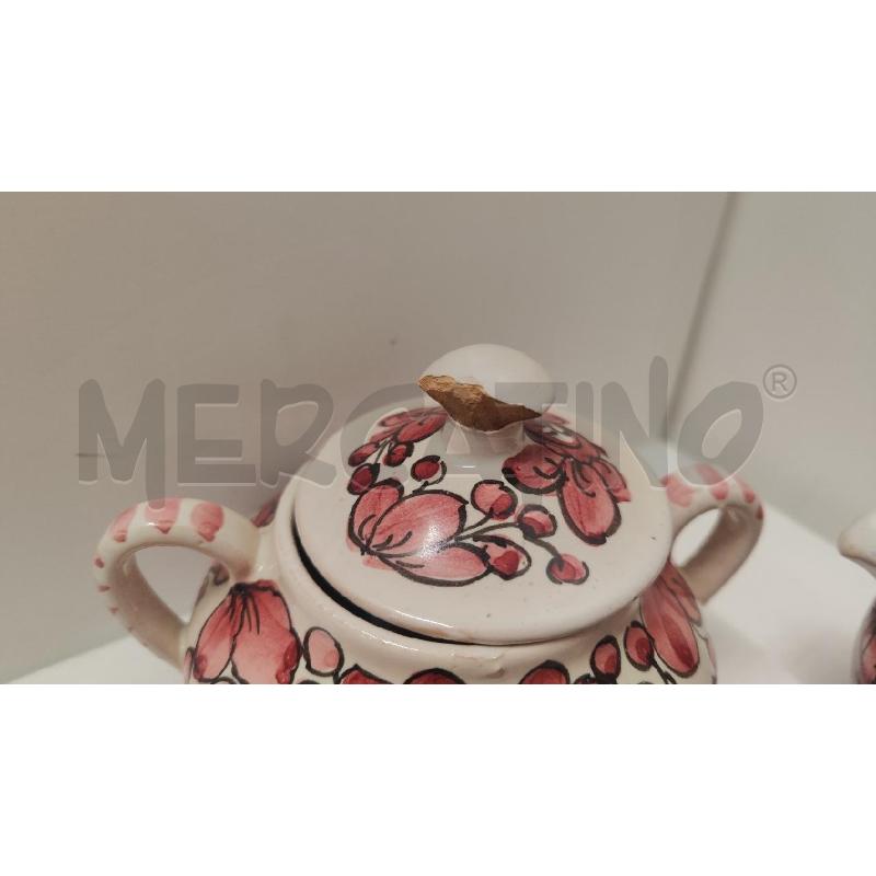 TAZZE PZ. 5 + PIATTINO + LATTIERA + ZUCCHERIERA FIORI ROSA | Mercatino dell'Usato Vinci - fraz. sovigliana 2