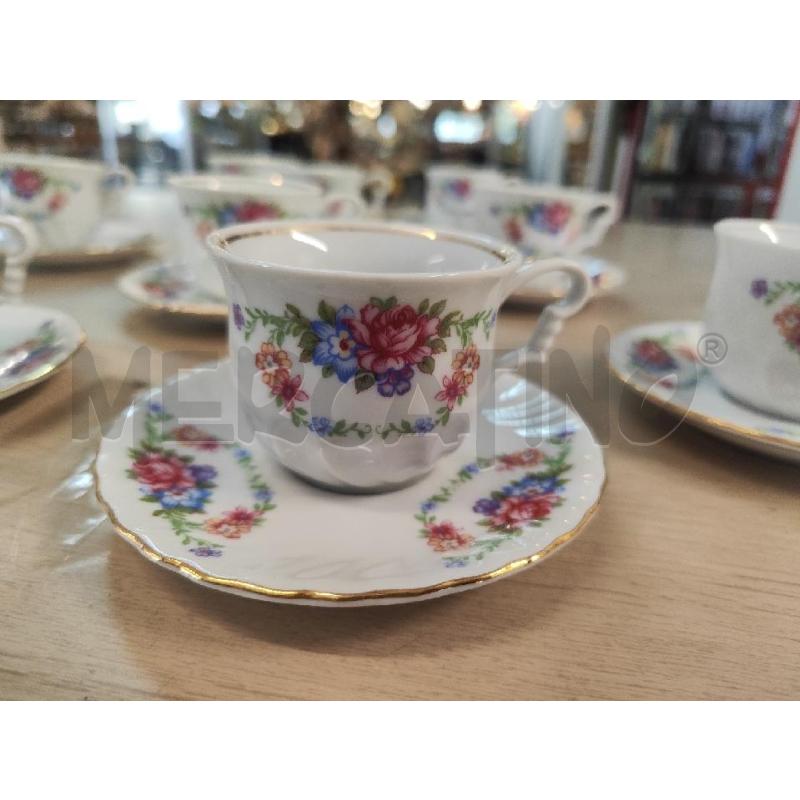 TAZZINE 10 PZ + PIATTINO BAVARIA FIORI COLORATI  | Mercatino dell'Usato Vinci - fraz. sovigliana 2