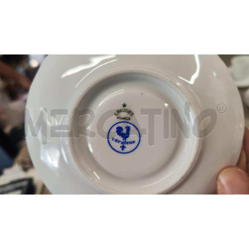 TAZZINE 12 PZ + PIATTINO LIMOGES CERALENE BIANCHE FIORI RILIEVO | Mercatino dell'Usato Vinci - fraz. sovigliana 4