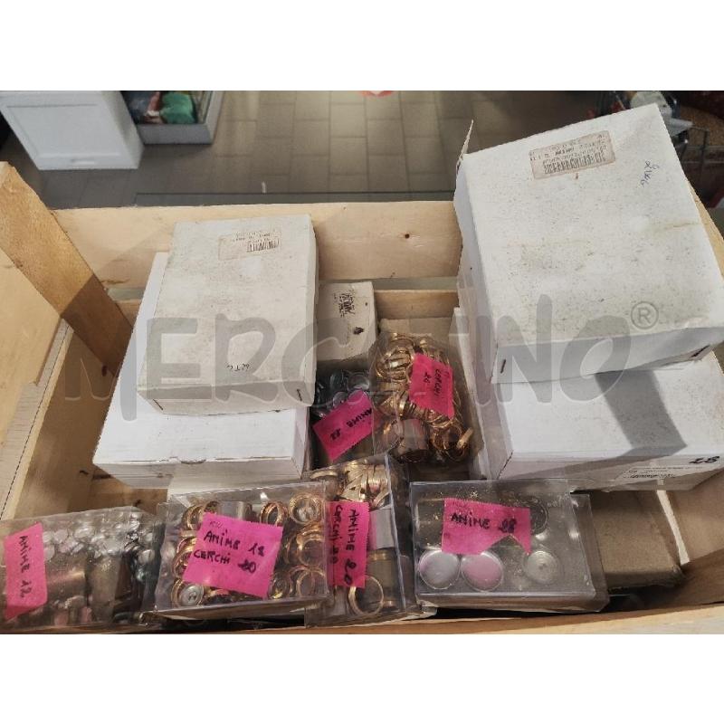 TORCHIO X BOTTONI + ACCESSORI VARIE MISURE | Mercatino dell'Usato Vinci - fraz. sovigliana 2