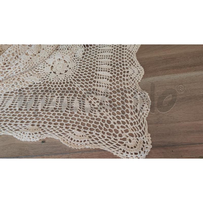 TOVAGLIA 200X240 UNCINETTO BEIGE FIORI FATTA  A MANO | Mercatino dell'Usato Vinci - fraz. sovigliana 2