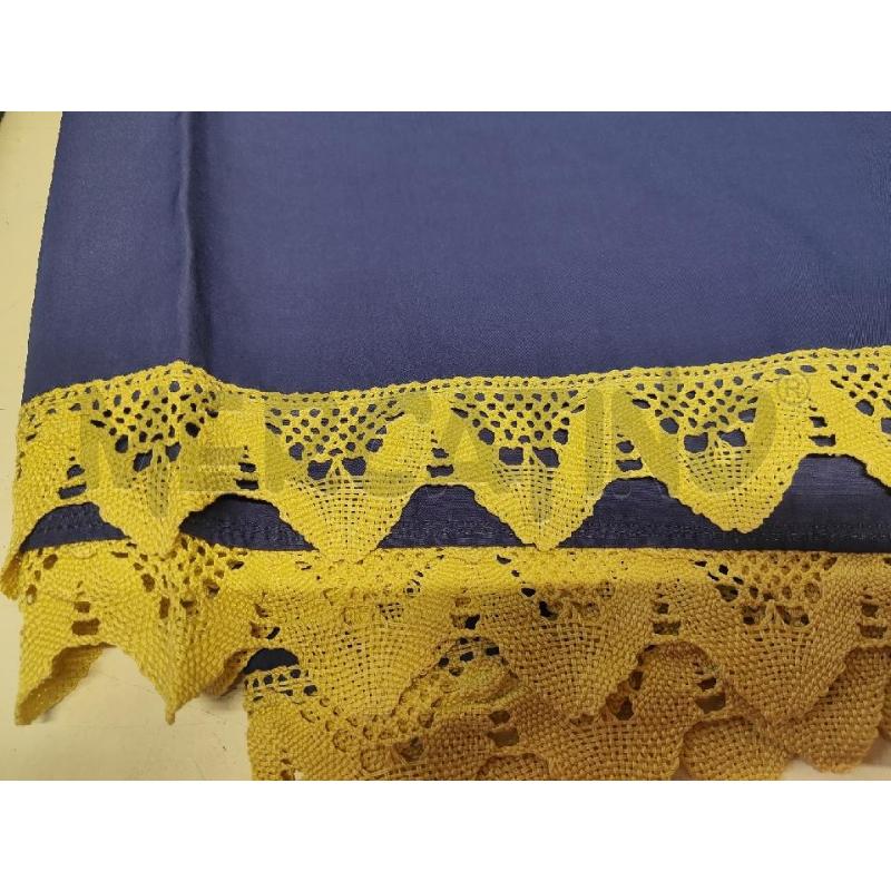 TOVAGLIA BLU 290X140 TRINA UNCINETTO GIALLA | Mercatino dell'Usato Vinci - fraz. sovigliana 2