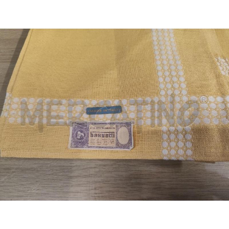 TOVAGLIA QUADRATA 125CM + 6 TOVAGLIOLI GIALLA  BASSETTI | Mercatino dell'Usato Vinci - fraz. sovigliana 2