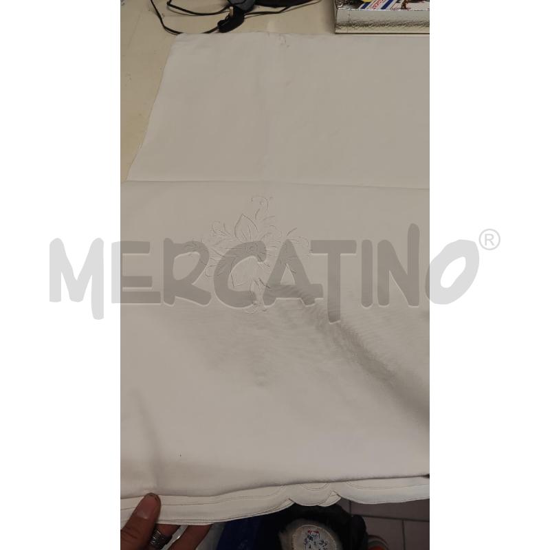 TOVAGLIA RETT. BIANCA RICAMATA  | Mercatino dell'Usato Vinci - fraz. sovigliana 2