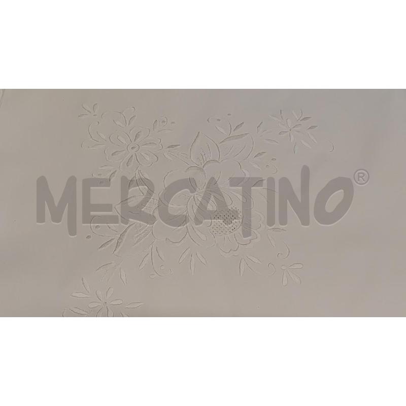 TOVAGLIA RETT. BIANCA RICAMATA  | Mercatino dell'Usato Vinci - fraz. sovigliana 4