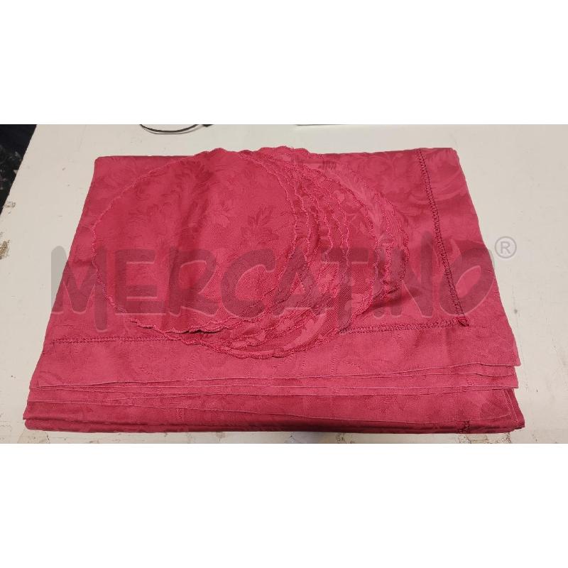 TOVAGLIA RETT. ROSSA DAMASCATA BORDO GIORNINO + 11 CENTRINI TONDI | Mercatino dell'Usato Vinci - fraz. sovigliana 1