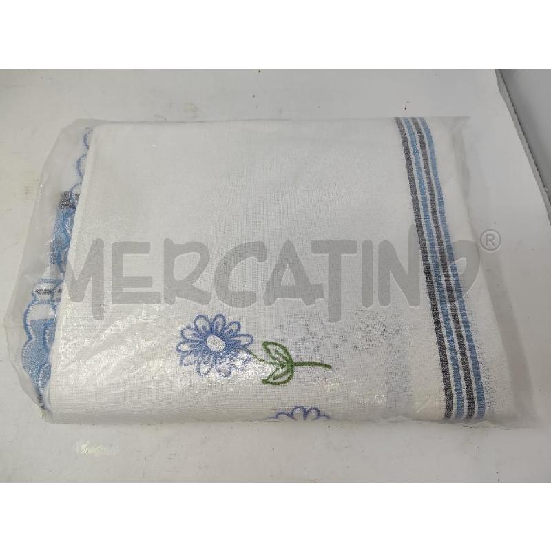 TOVAGLIA RETT. + 12 TOVAGLIOLI BIANCA QUADRI BLU RICAMO FIORI | Mercatino dell'Usato Vinci - fraz. sovigliana 1
