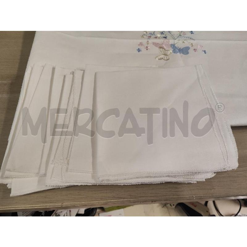 TOVAGLIA RETT + 12 TOVAGLIOLI RICAMO FIORI BLU NUOVA | Mercatino dell'Usato Vinci - fraz. sovigliana 3