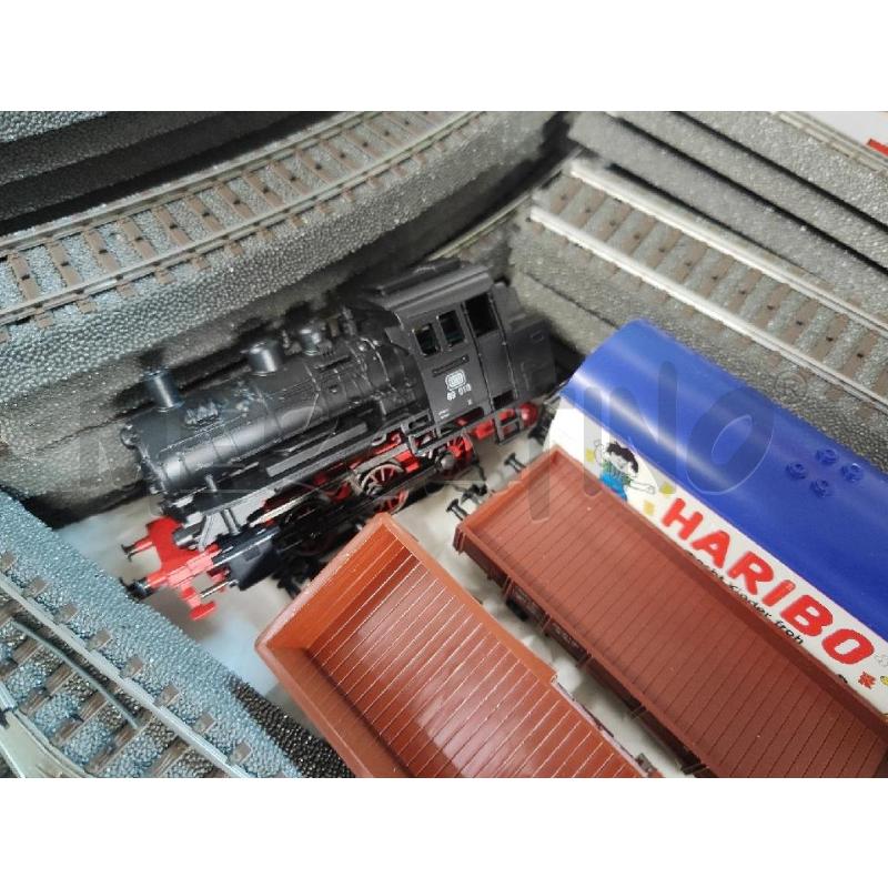 TRENINO ELETTRICO MARKLIN LOCOMOTIVA+3 VAGONI+ALIMENTATORE E BINARI | Mercatino dell'Usato Vinci - fraz. sovigliana 5