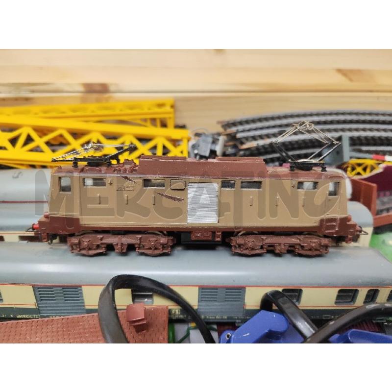 TRENINO LIMA TRASFORMATORE+LOCOMOTORE+4CARROZZE+BINARI E CASETTE | Mercatino dell'Usato Vinci - fraz. sovigliana 2