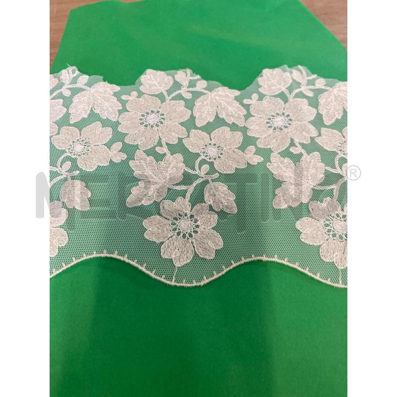 TRINA 13MT CREMA FIORI 14CM | Mercatino dell'Usato Vinci - fraz. sovigliana 1