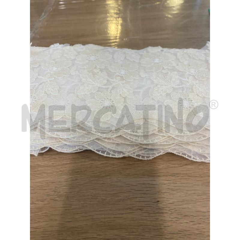 TRINA 13MT CREMA FIORI 14CM | Mercatino dell'Usato Vinci - fraz. sovigliana 2