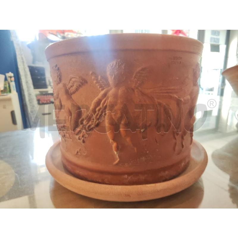 VASO IN TERRACOTTA TONDO CON PUTTI + SOTTOVASO | Mercatino dell'Usato Vinci - fraz. sovigliana 3