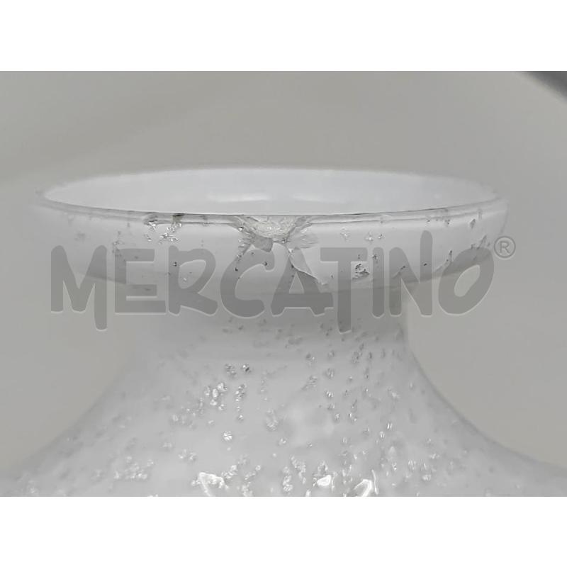 VASO VETRO OVALE BIANCO BALZA AZZURRA | Mercatino dell'Usato Vinci - fraz. sovigliana 2