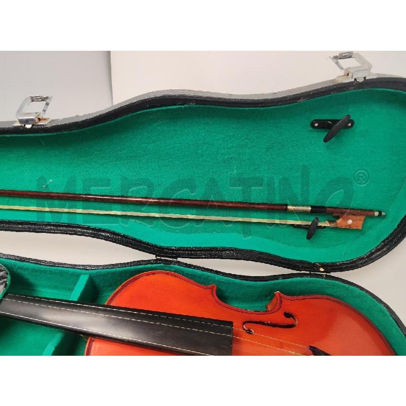 VIOLINO SCOLASTICO ROSE +VALIGIA E ACCESSORI | Mercatino dell'Usato Vinci - fraz. sovigliana 5